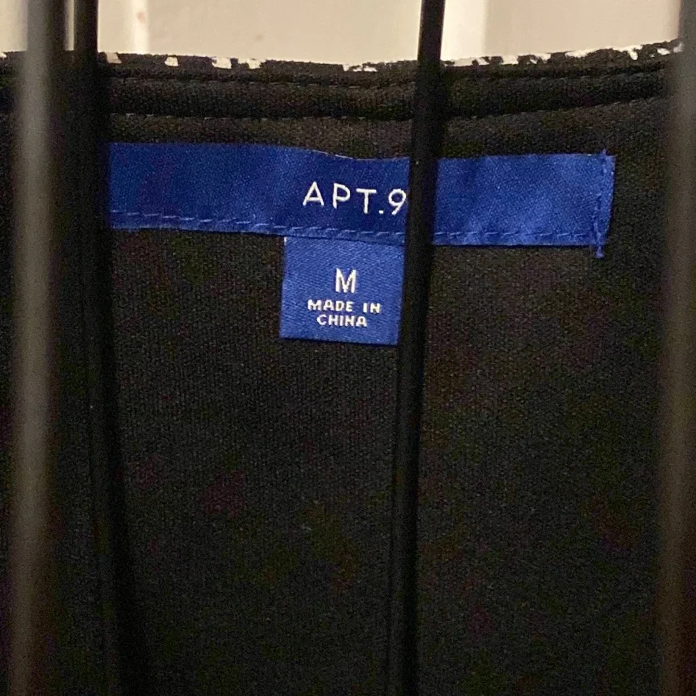 Apt. 9 BLACK & WHITE DRESS - Picture 4 of 8